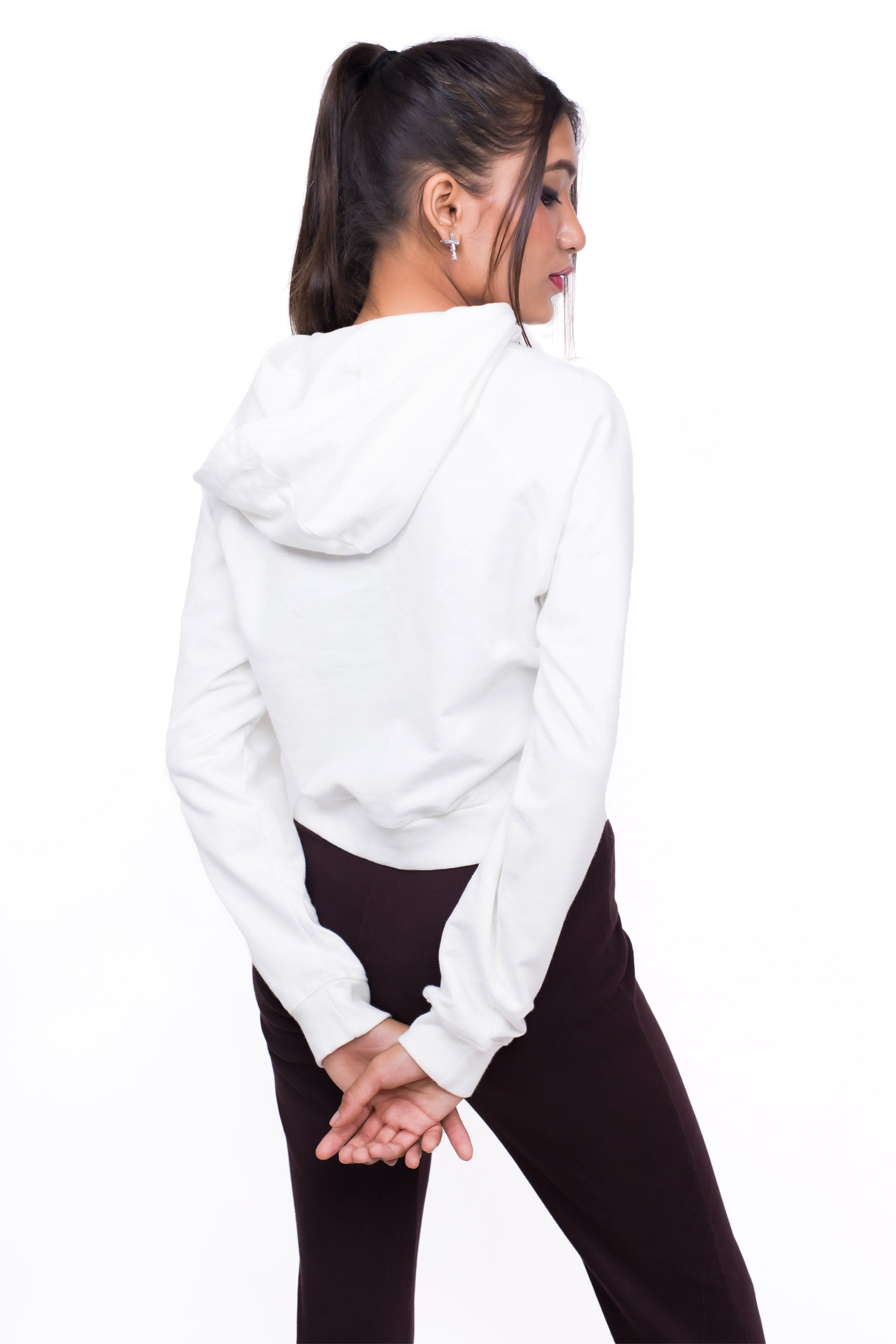 Crop Hoodie White-Slayink-CASUAL,casualwear,Cotton,Crop Sweatshirt,Crop top,Dropshoulder,Hoodie,Loungewear,SWEATSHIRT,Sweattop,Westernwear,Winter,winterclothing